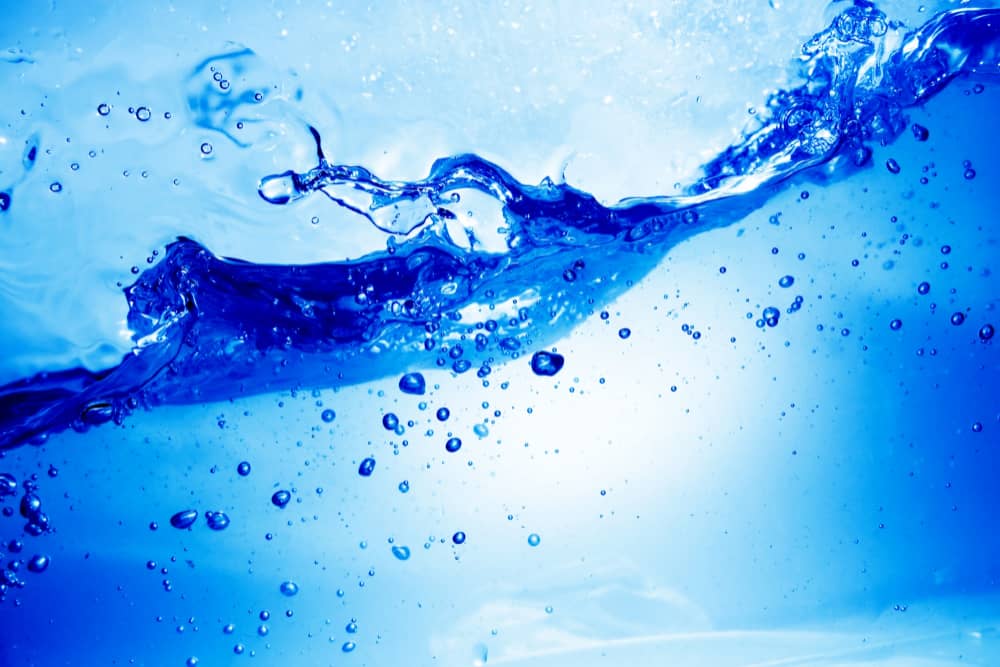 lo stimolo della sete bere acqua bioenergy nutrition integratori sportivi alimentazione cuneo